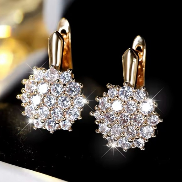 Cute Small White Zircon Stone Snowflake Dangle Earrings Rose Gold - Picture 4 of 5